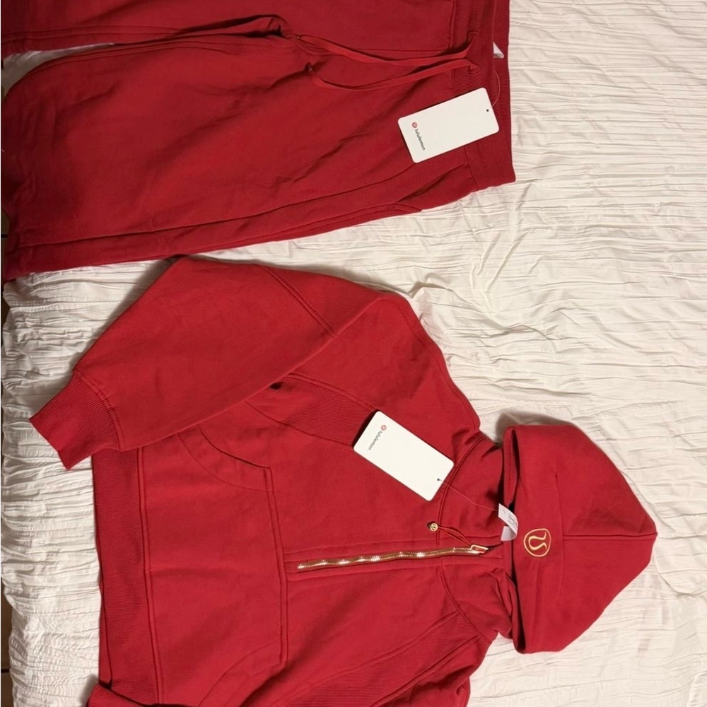 lululemon athletica Red Scuba